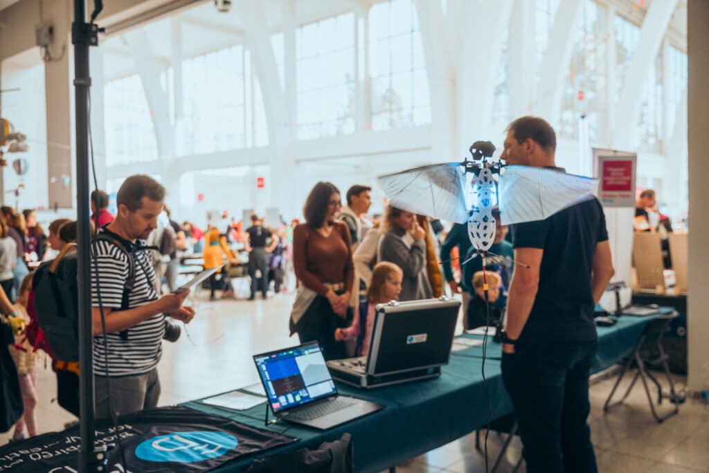 Drony na Maker Faire