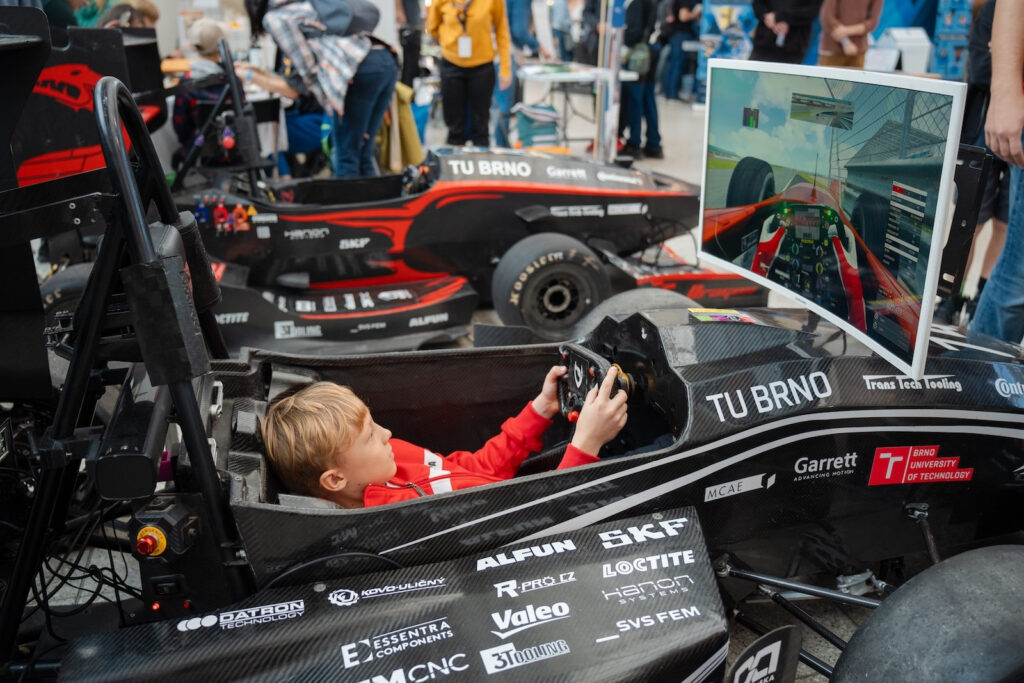TU Brno Racing studentský projekt pod záštitou VUT v Brně